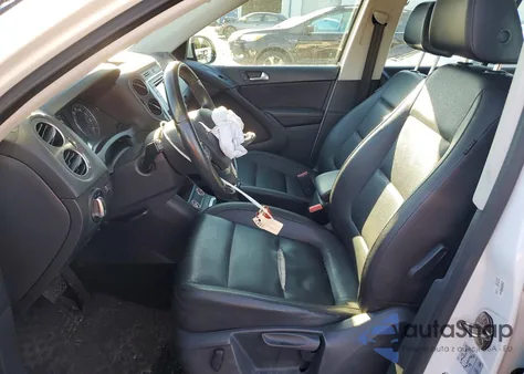 2016 Volkswagen Tiguan S z USA, uszkodzony, nr VIN WVGAV7AX8GW573709